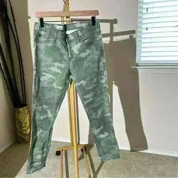 GAP Camo Denim - Picture 1 of 4